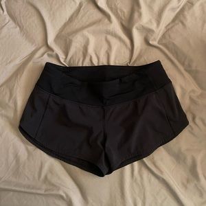 Lululemon short size 4